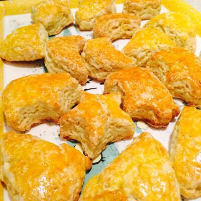 手不沾面的快速小司康，奶粉黄油版，给小孩子当加餐