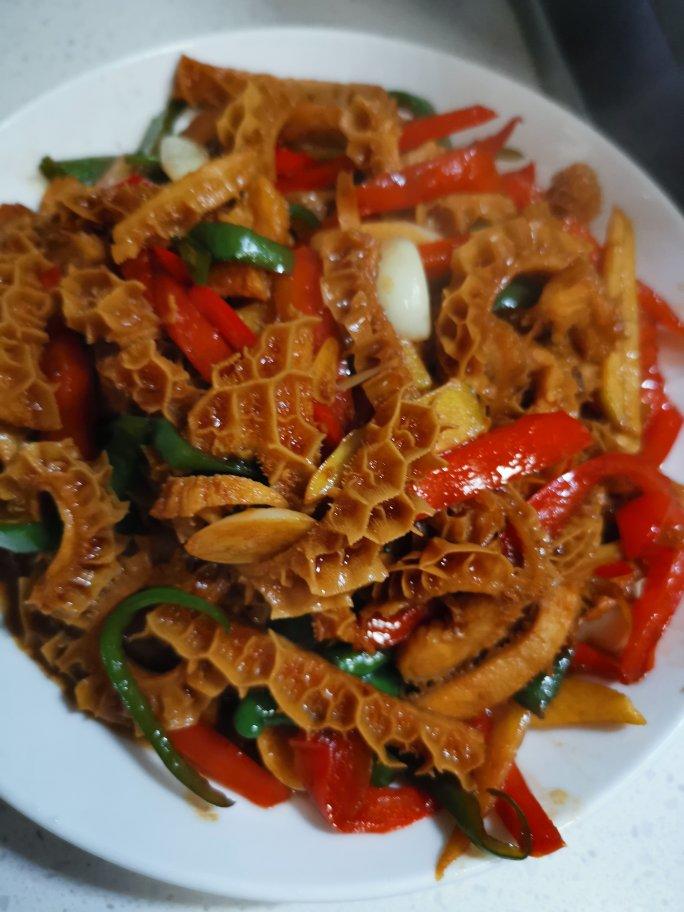 水青岛做的爆炒牛肚微辣