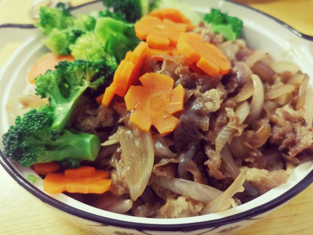 肥牛饭