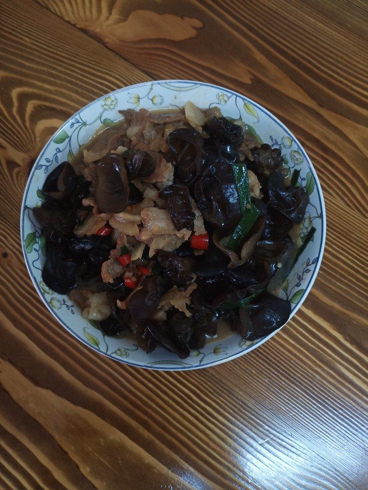 超简单家常木耳炒肉