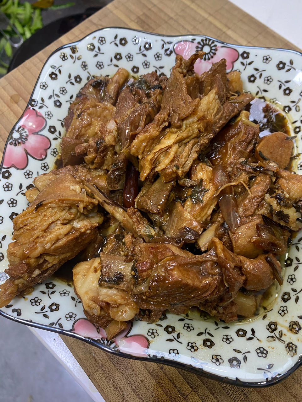 堂妈教你做红汤羊蝎子火锅