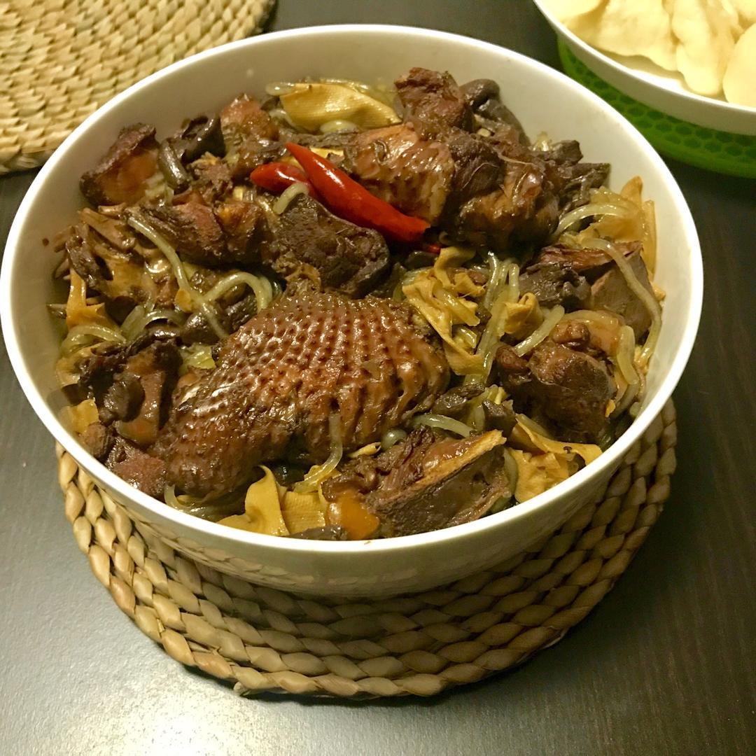 家常炖鸡