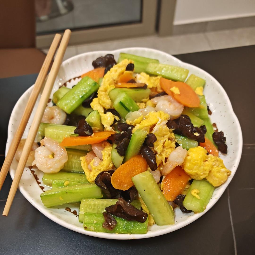 虾仁炒杂锦   什锦虾仁   黄瓜炒虾仁
