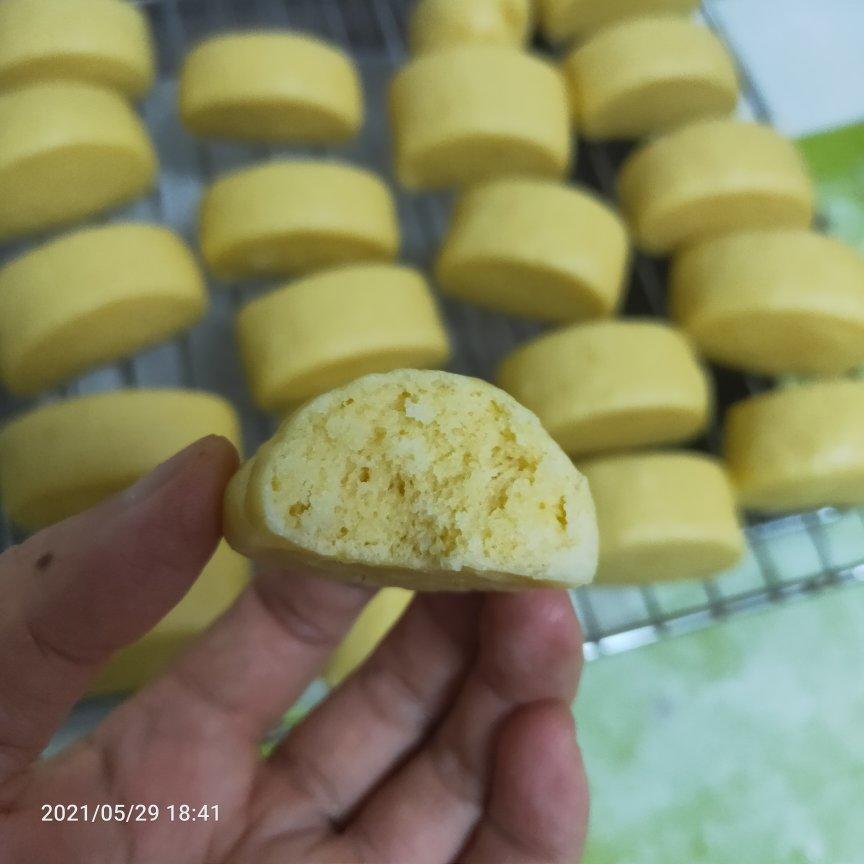 玉米面发面饼                       （口感细腻）