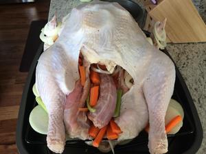 感恩节烤火鸡的做法 步骤4