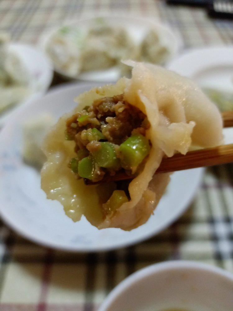 好吃猪肉蒜苔馅饺子🥟