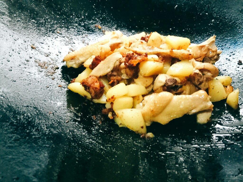 土豆焖鸡腿