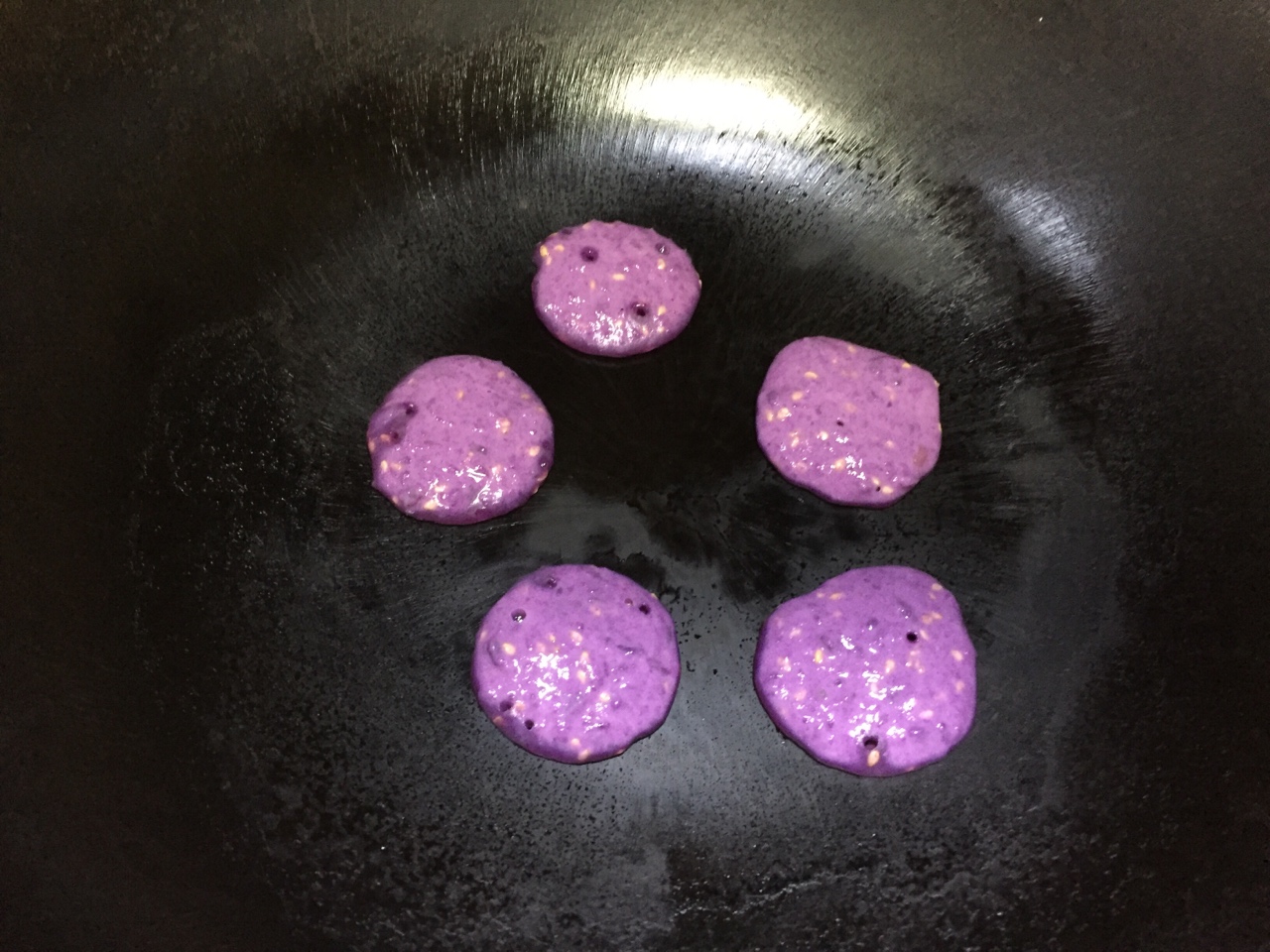 紫薯芝麻小饼（小花家的辅食）的做法 步骤3