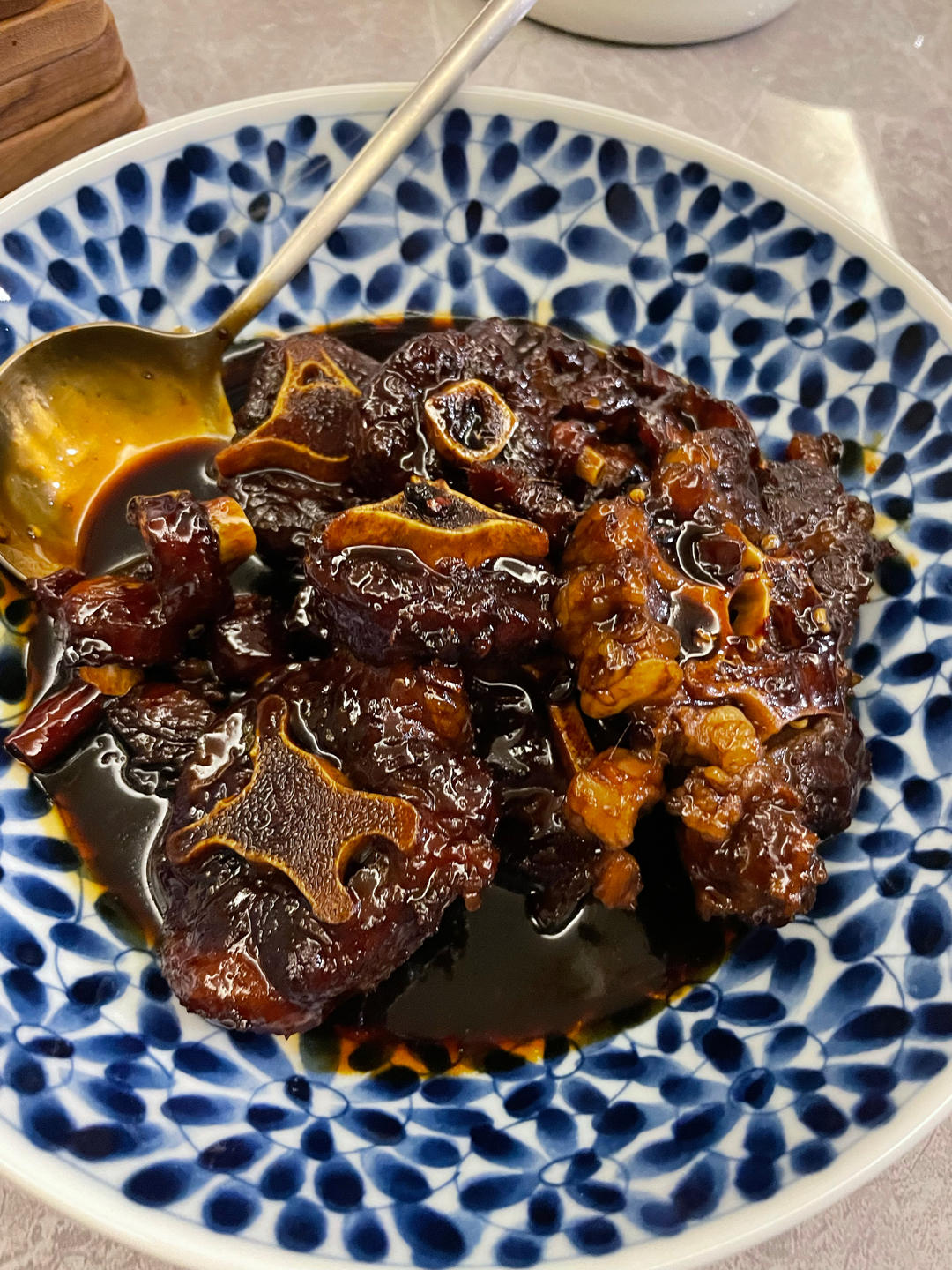 红烧牛尾