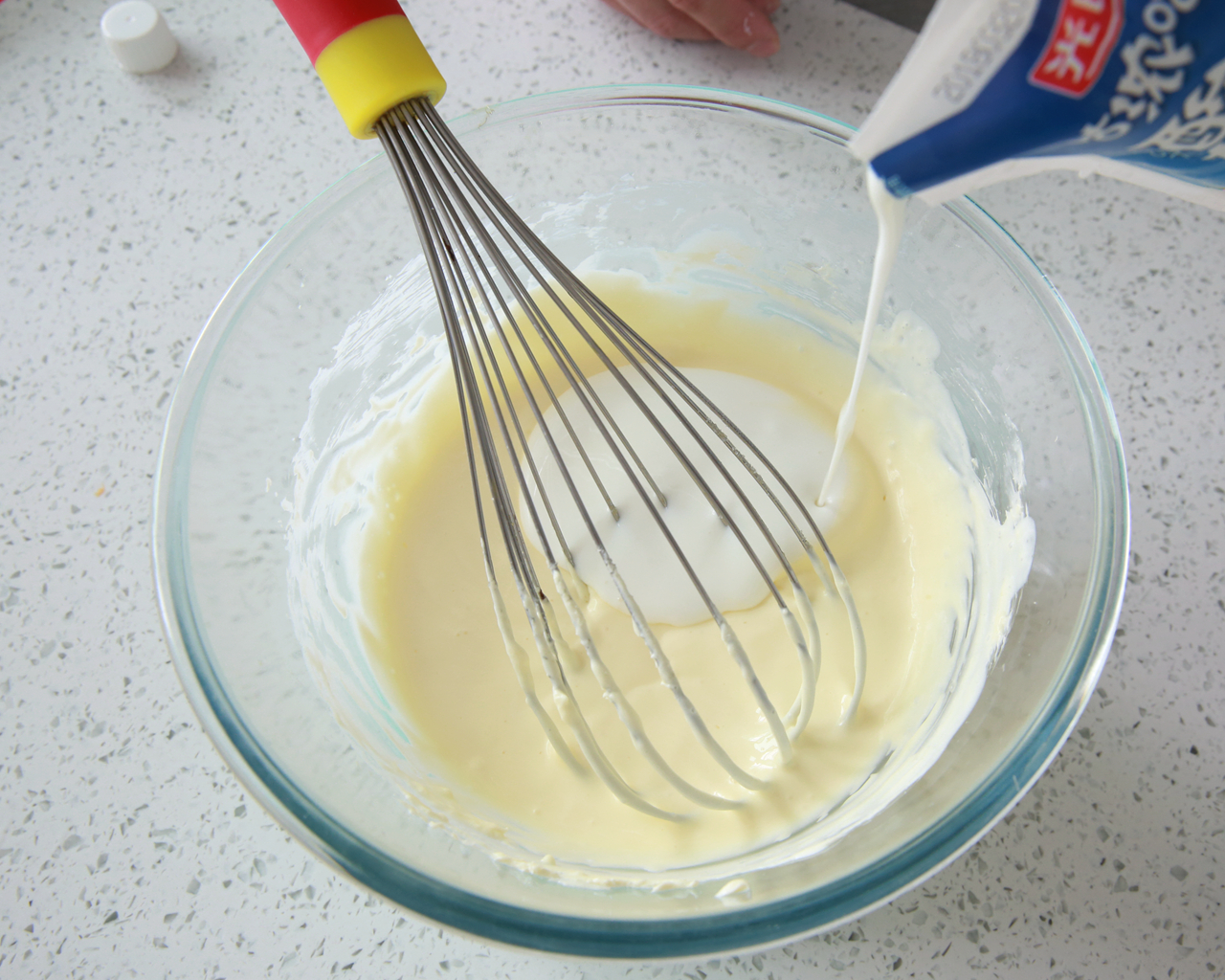 爆浆海盐奶盖蛋糕(加高戚风蛋糕）的做法 步骤13