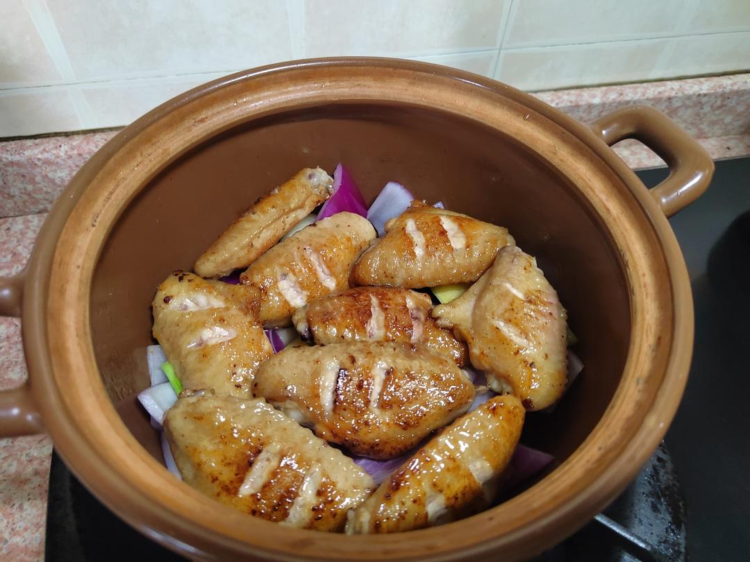 沙姜盐焗鸡翅中