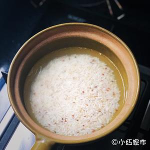 京都汇珍膳米-窝蛋牛肉煲仔饭的做法 步骤3