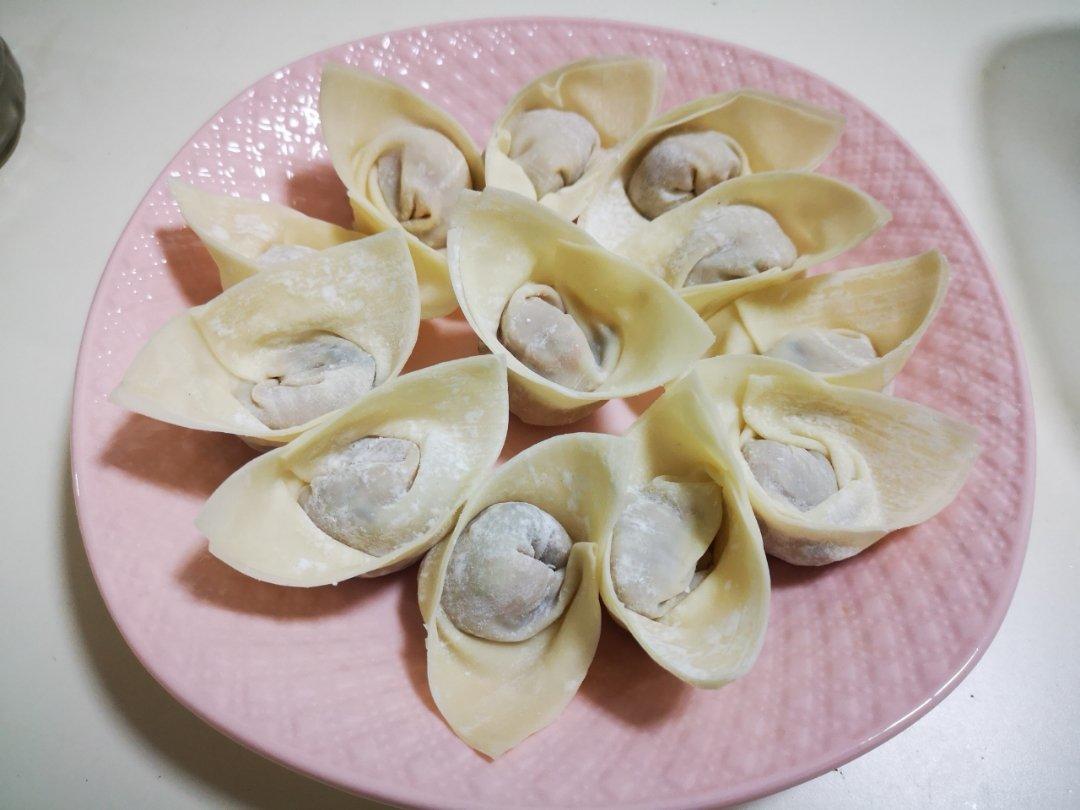 元宝馄饨的包法