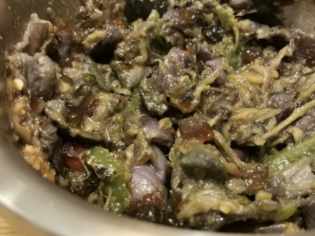 其貌不扬但人人称奇的湖南家常菜【辣椒擂皮蛋】