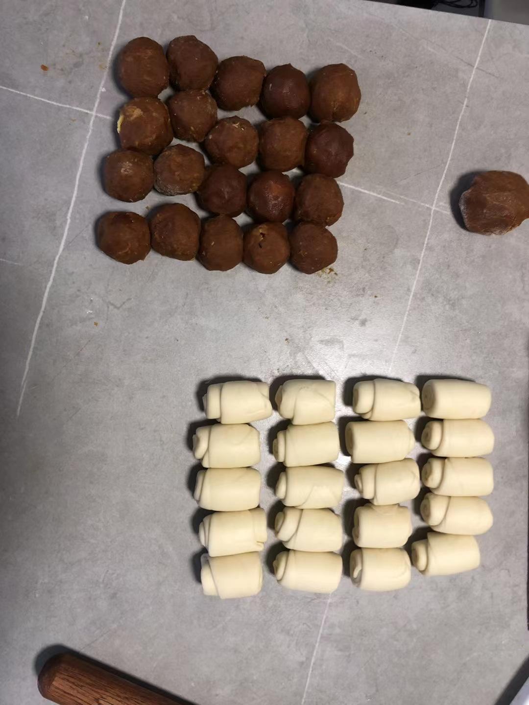 超简单 免揉 酥掉渣的蛋黄酥(超详细附全程视频)不破酥『万能酥皮』