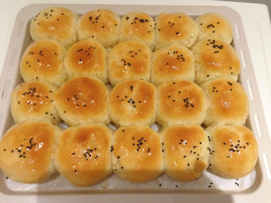 牛奶蜂蜜小面包