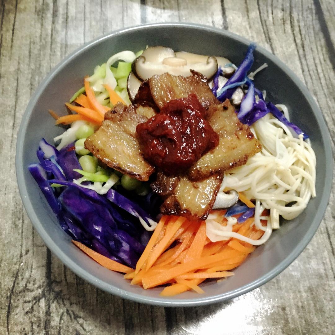 一米阳光阳一米做的超香滴五花肉石锅拌饭