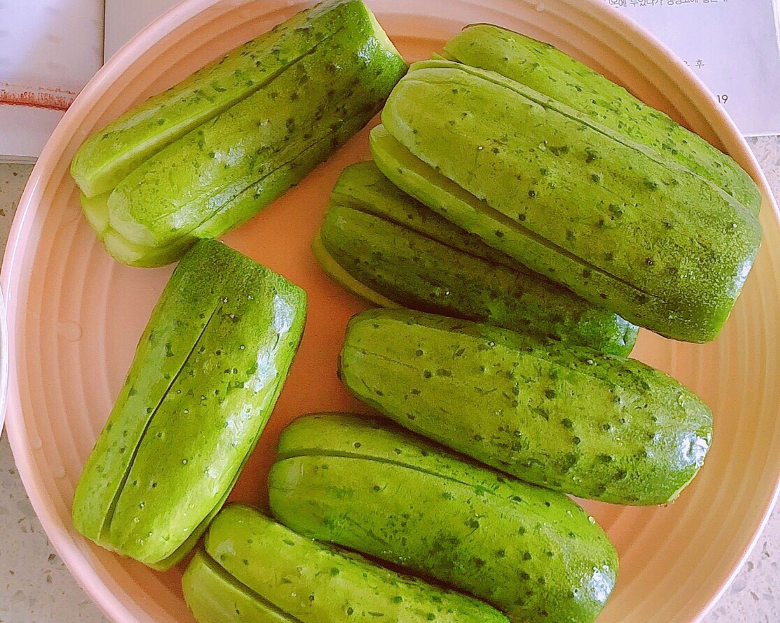 韩式小黄瓜泡菜下饭小菜的做法 步骤1