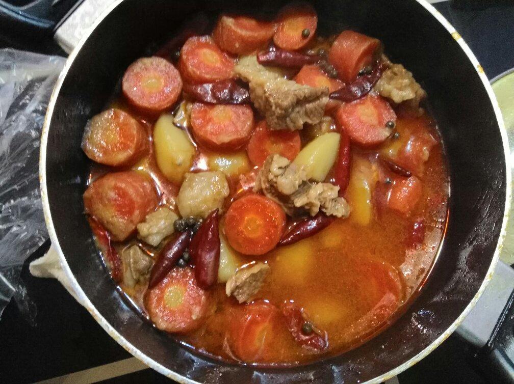 沙沙土豆胡萝卜炖牛肉