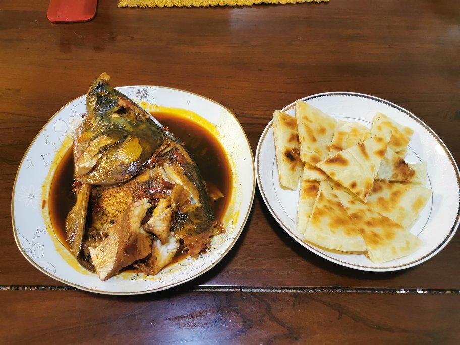 鱼头泡饼 炖鱼头（家庭版旺顺阁）
