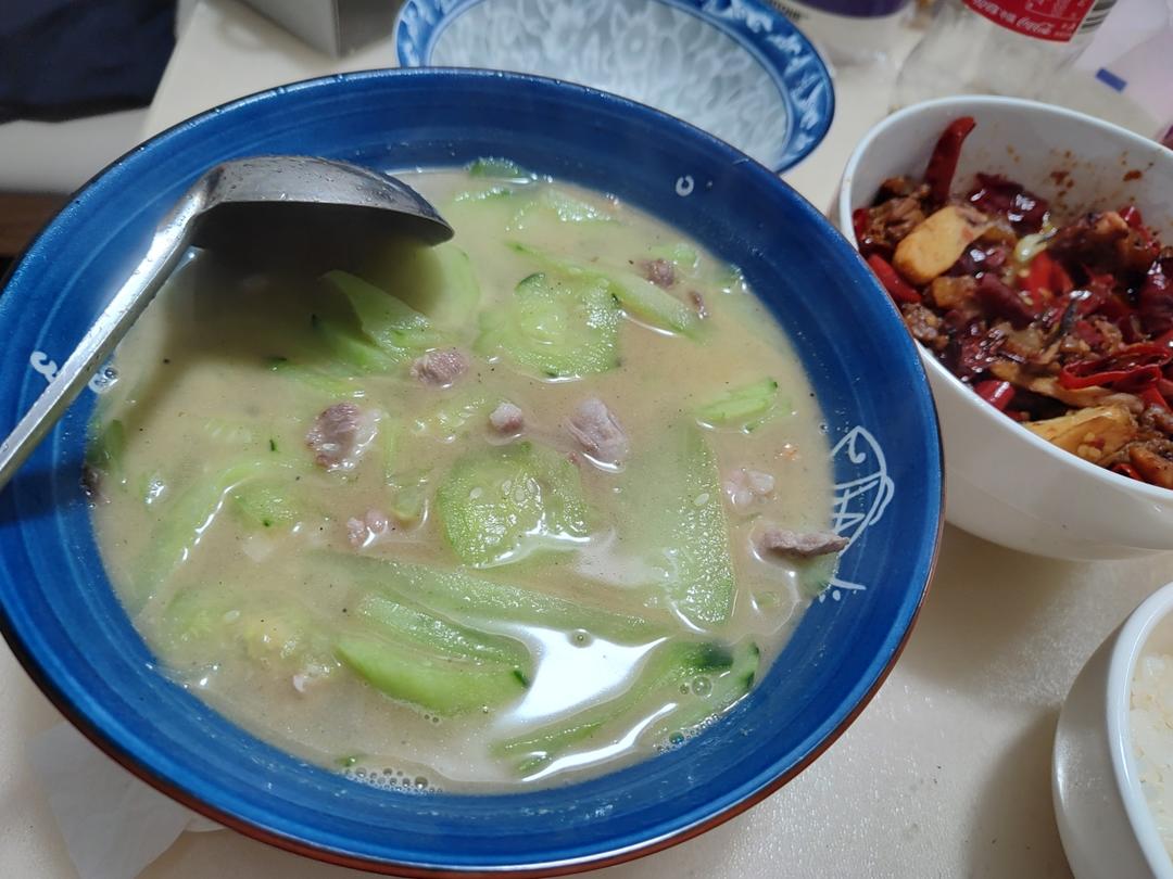 黄瓜肉片汤