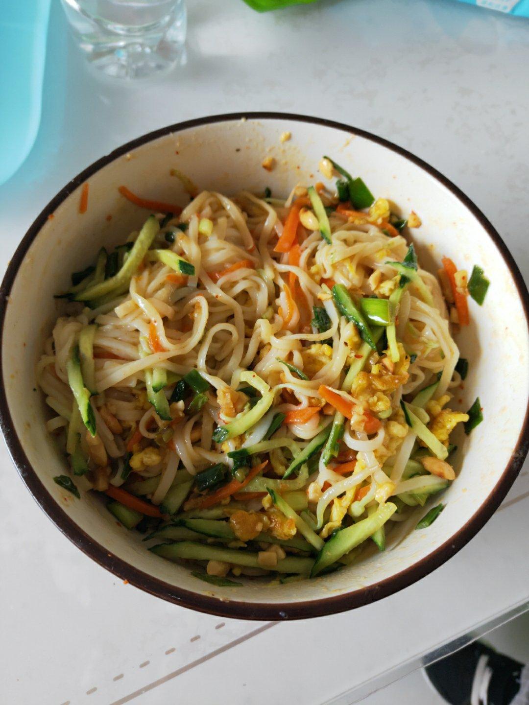 夏日快手凉拌面