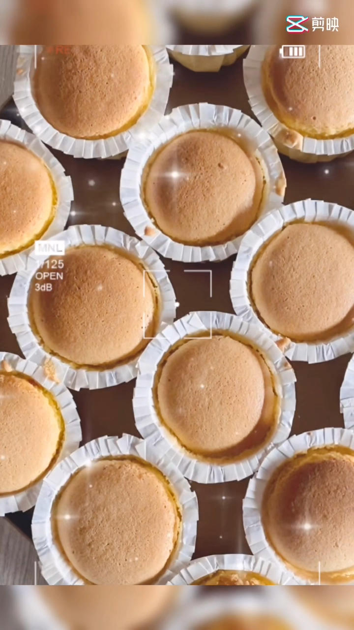 柠檬香草分蛋海绵蛋糕+纸杯