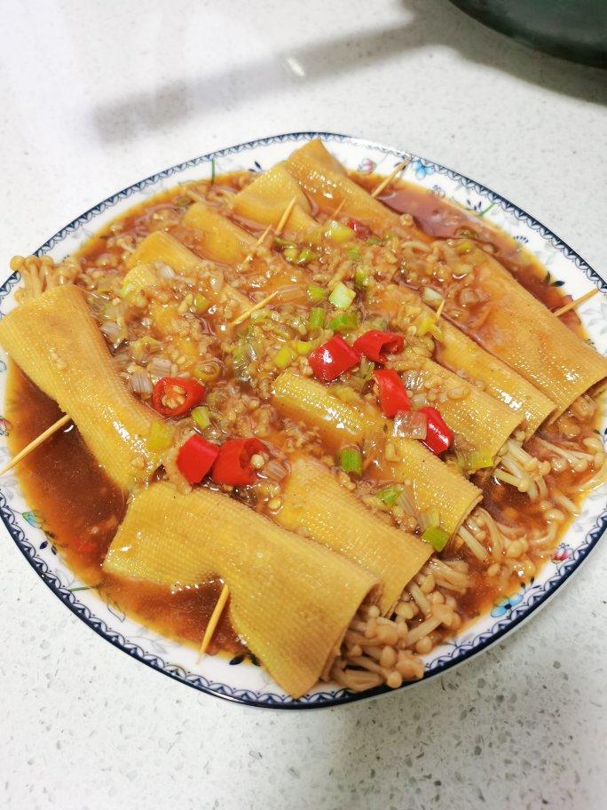 金针菇豆皮卷
