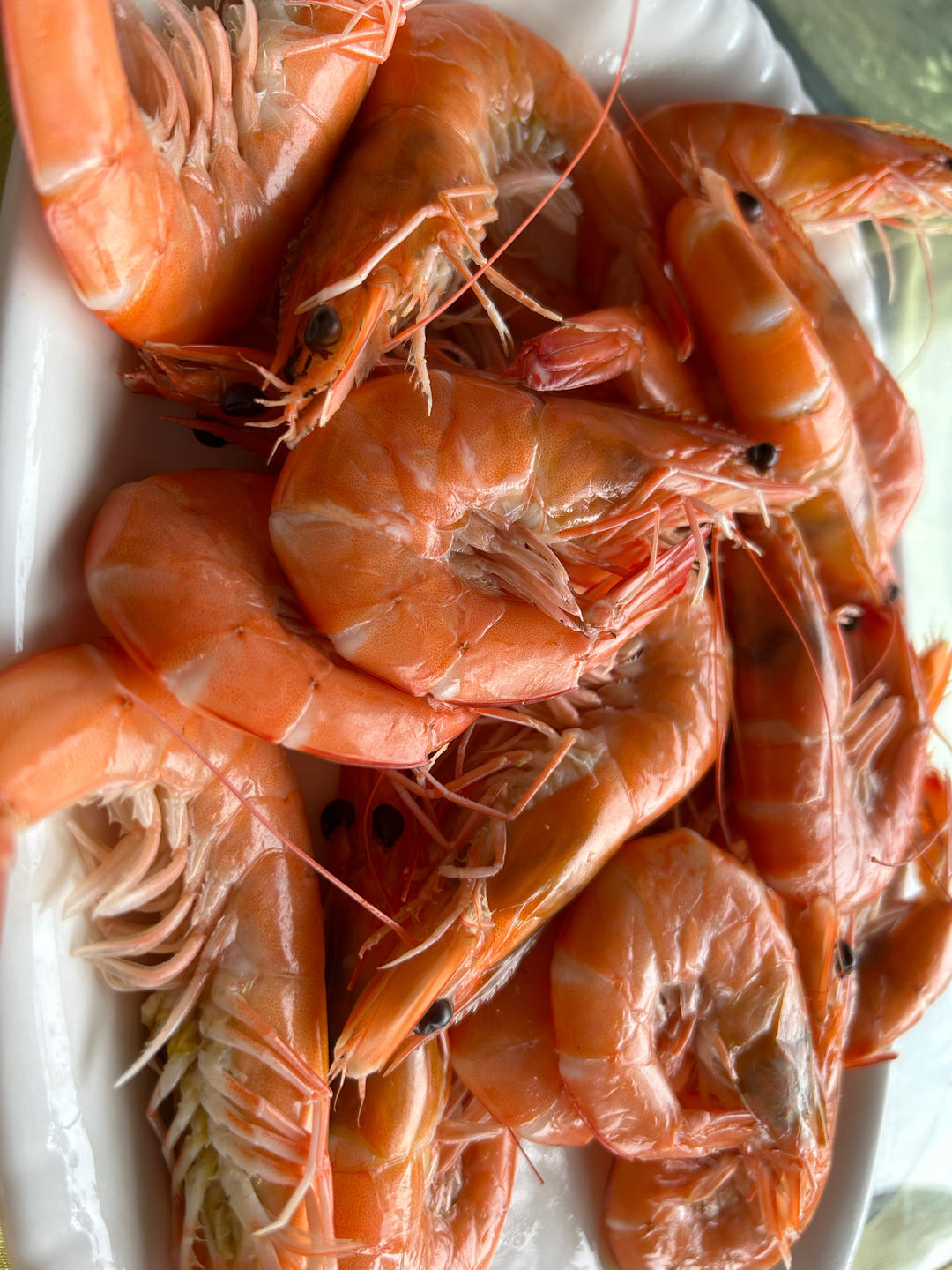 没有一滴水的白灼斑节虾