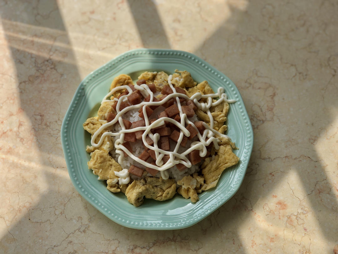 韩式午餐肉盖饭