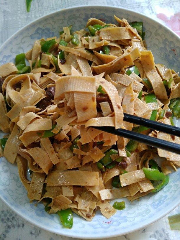 西芹炒百叶