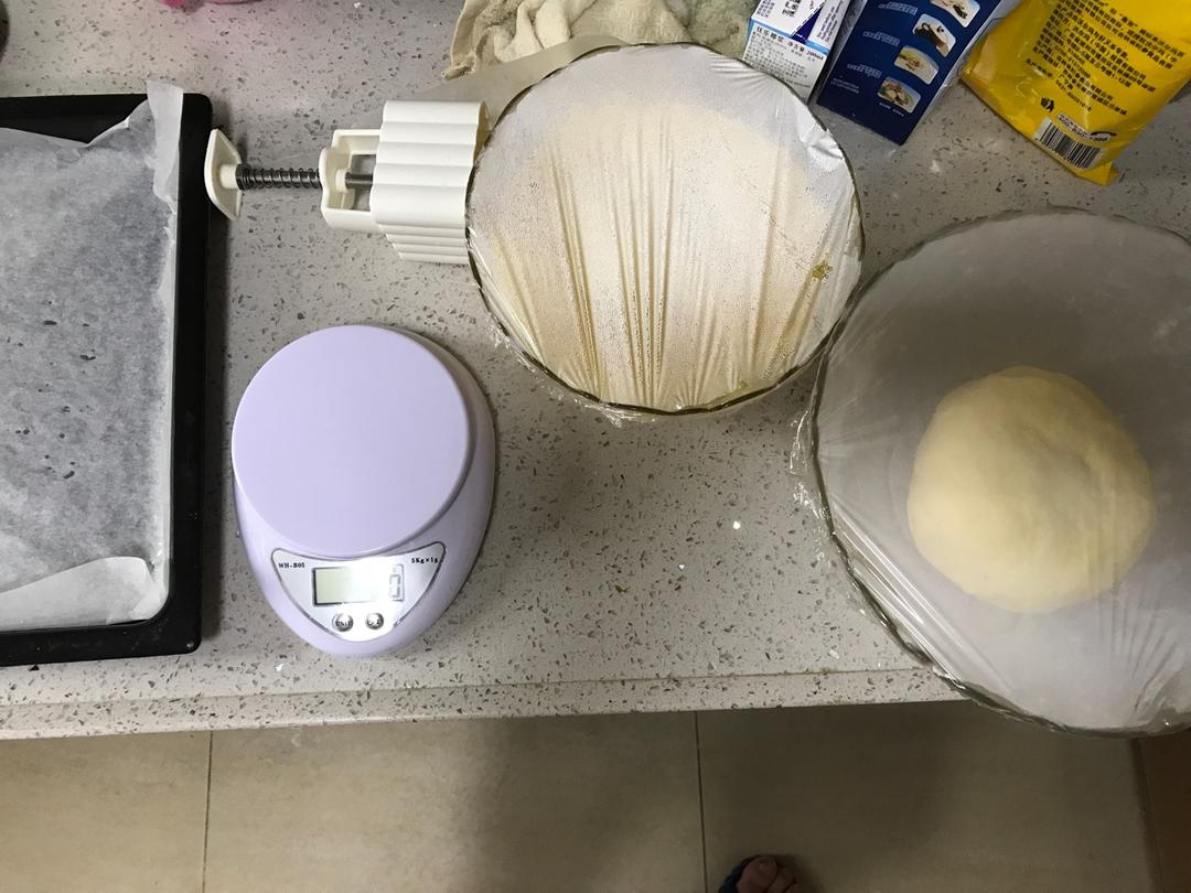 半岛酒店奶黄月饼——号称月饼界的劳斯莱斯