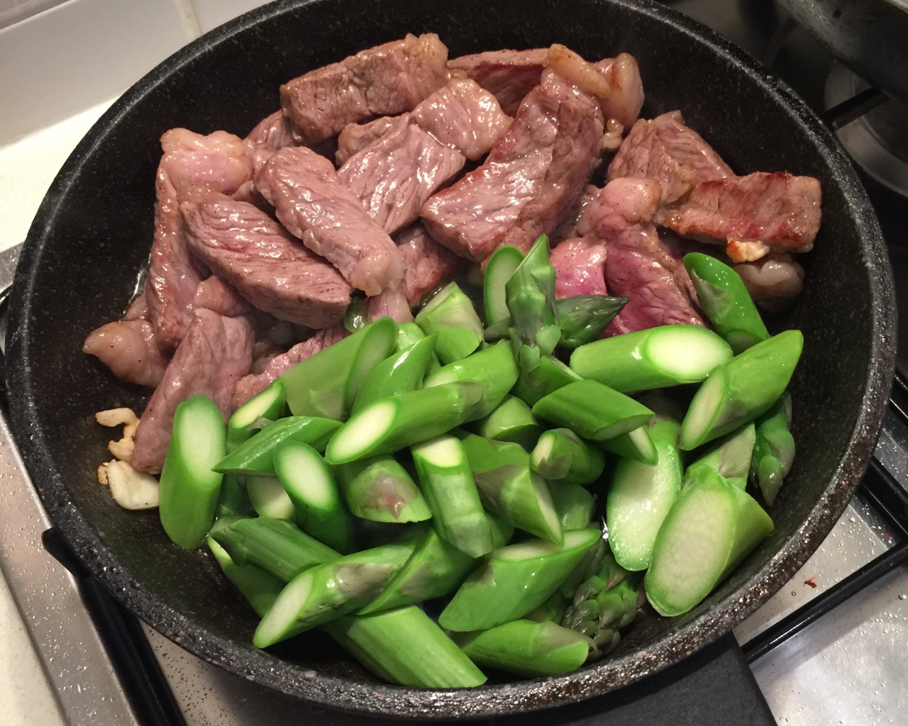 芦笋牛肉的做法