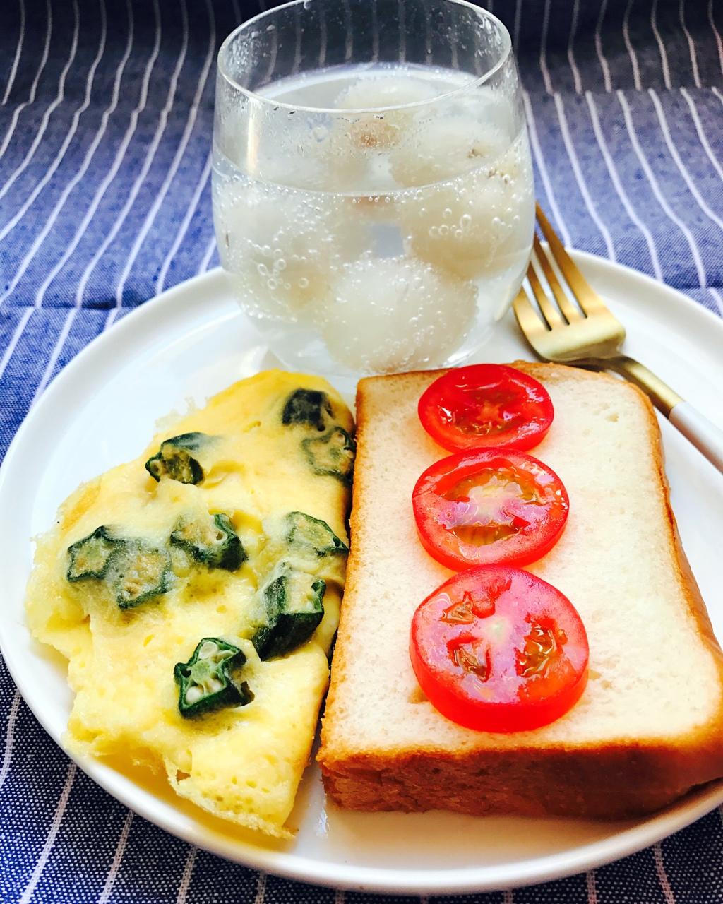 秋葵摊鸡蛋