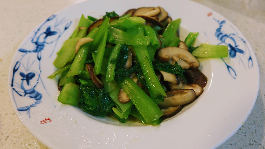 青菜炒蘑菇