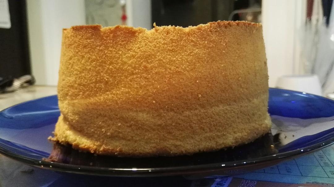 淡奶油戚风～柔软细腻奶味十足