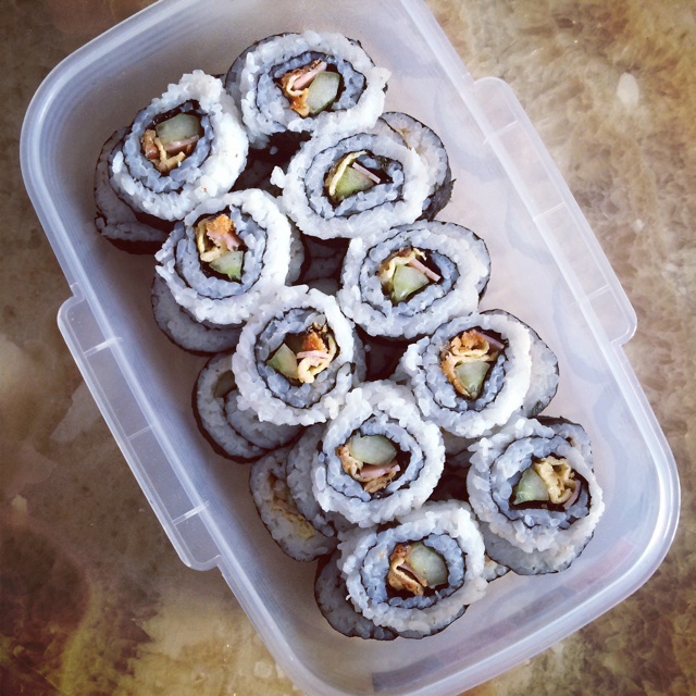 紫菜卷寿司