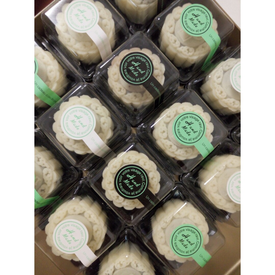 绝世好方！不开裂不粘手港式冰皮月饼（附奶黄馅做法）