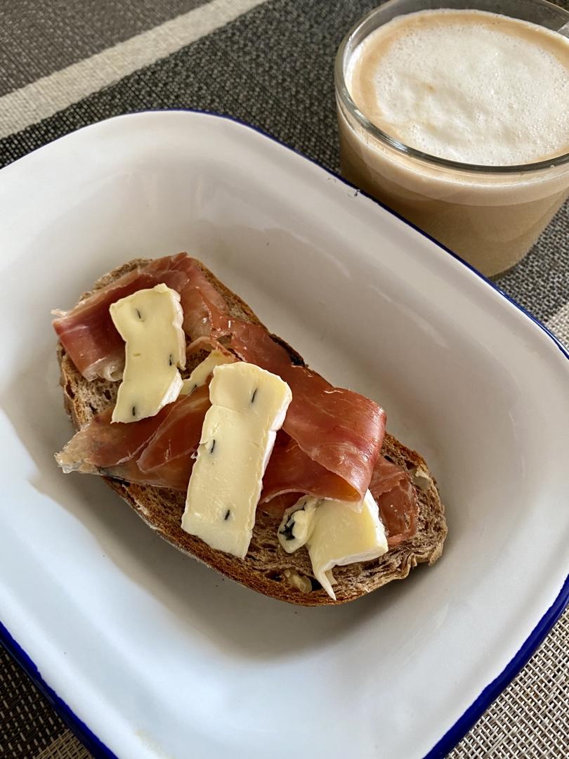 全麦红糖桂圆软欧包