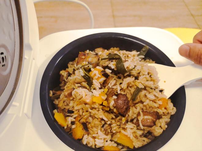 懒人电饭锅南瓜排骨焖米饭的做法