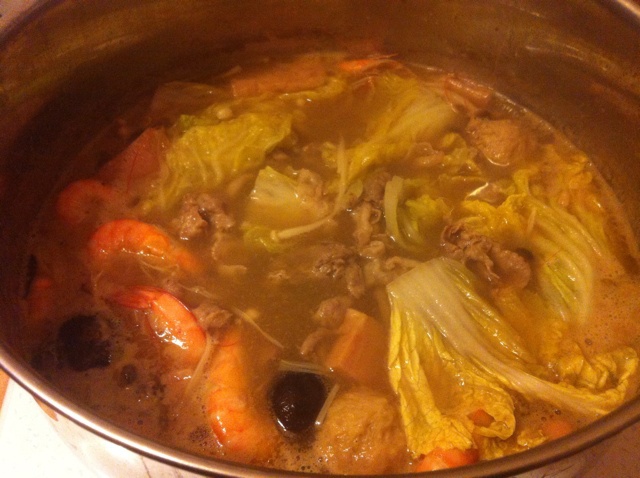 餃子入りカレー鍋（饺子咖喱火锅）