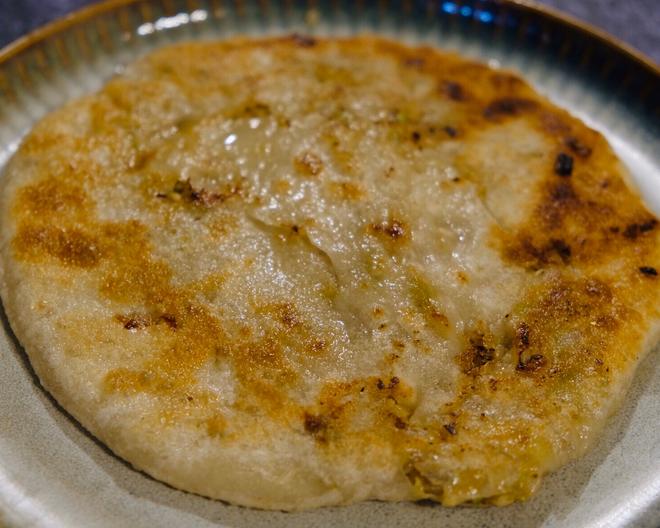 东北薄皮儿酸菜馅饼（含馅料、包馅手法、和面）的做法