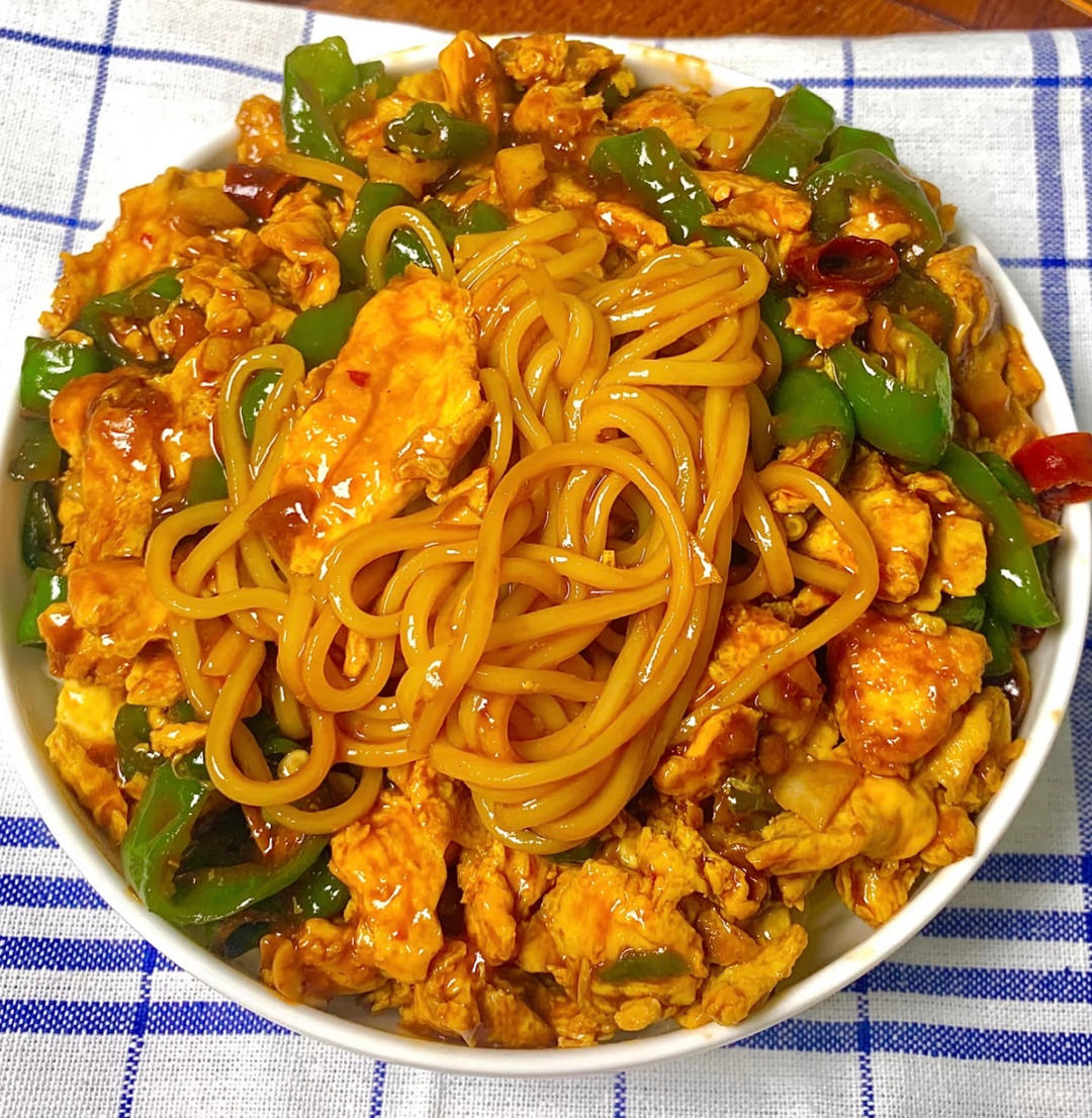 青椒鸡蛋拌面（主食，面条）