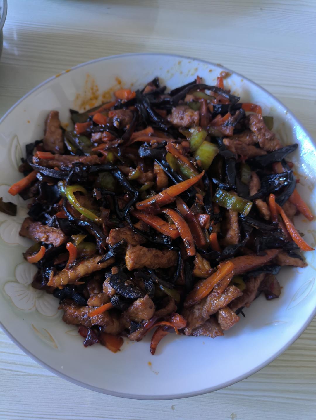 看了就会做的超级下饭菜～鱼香肉丝