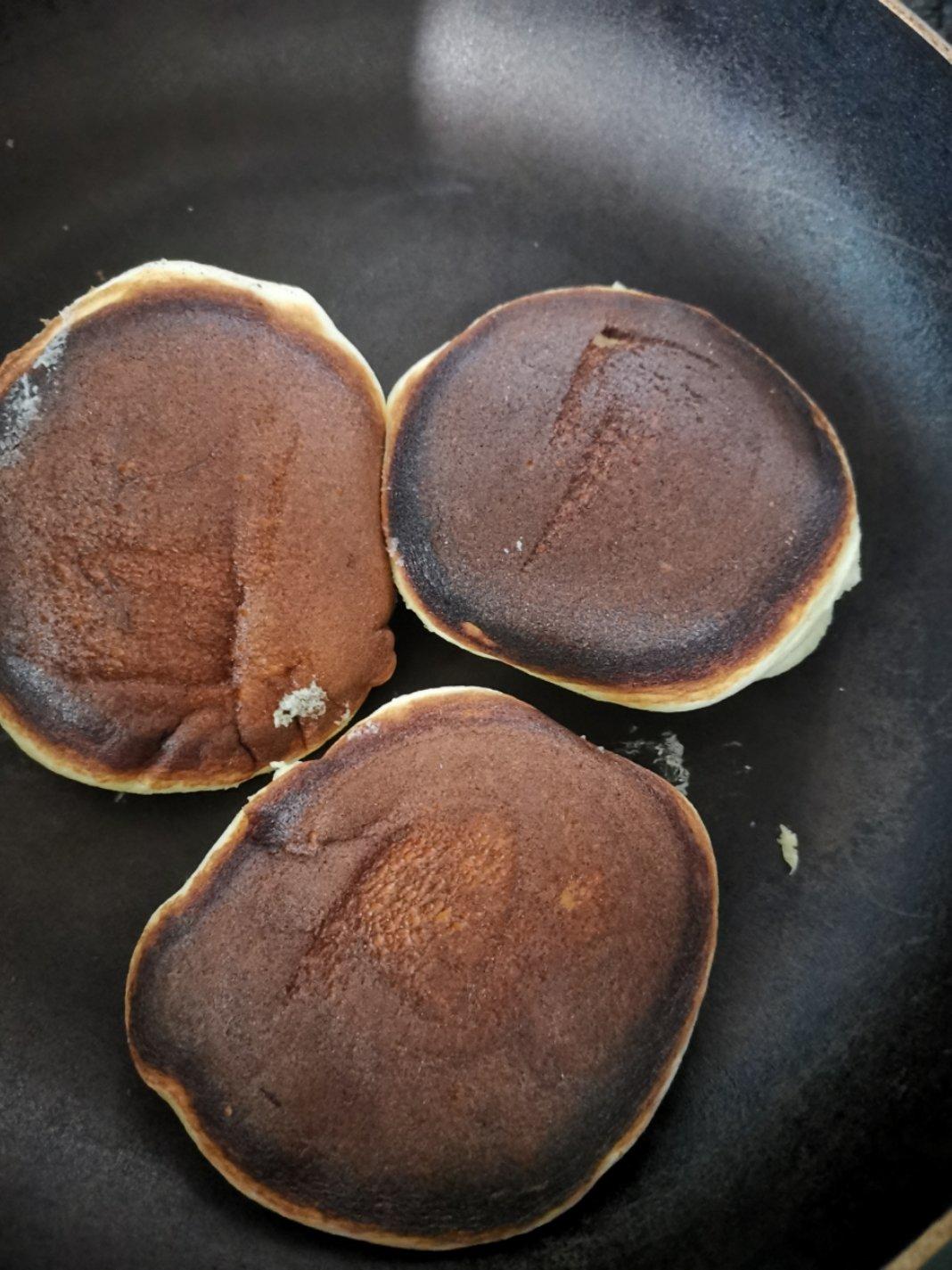 不用烤箱 15分钟无油低糖的舒芙蕾蛋糕松饼 🥞 蓬松绵软