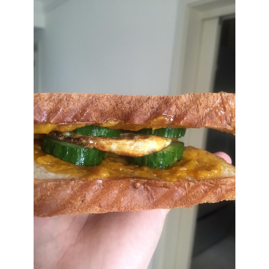 火腿芝士蛋三文治