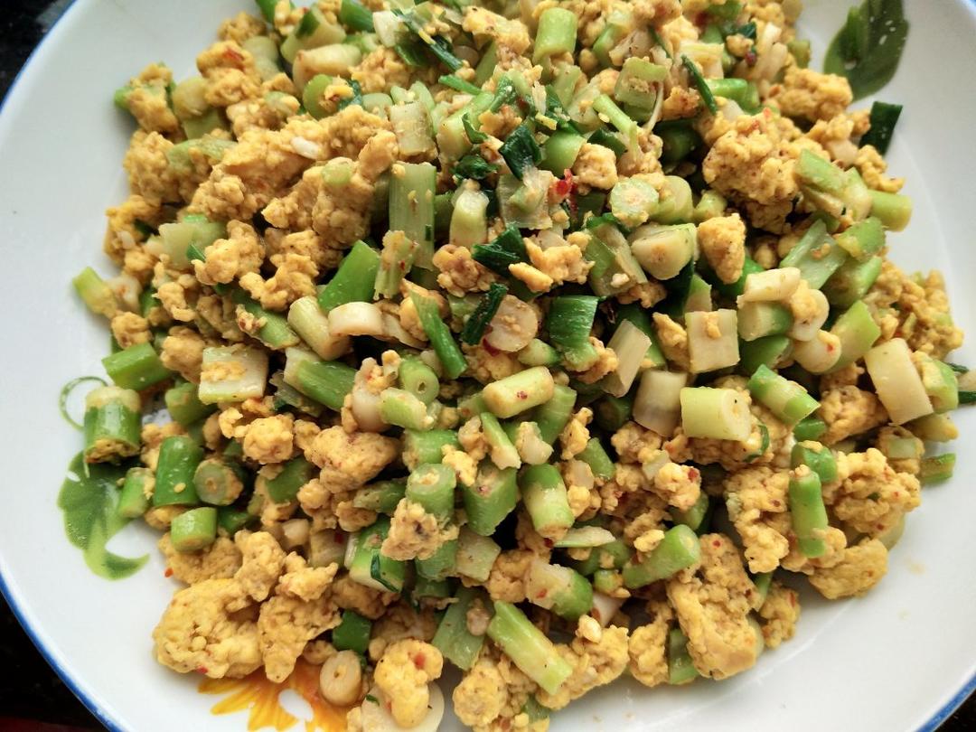 静静呀_做的小笋炒鸡蛋