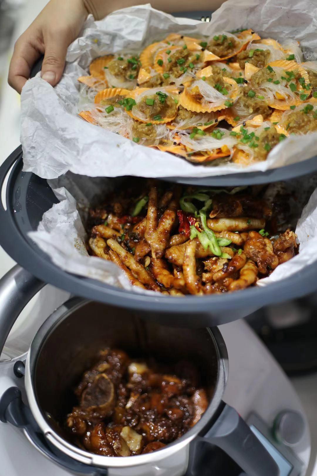 红烧猪蹄/豆豉蒸凤爪/蒜蓉蒸扇贝