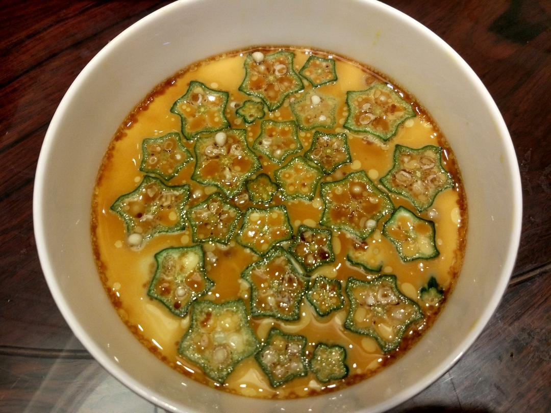 颜值控-做一朵开在碗里的花秋葵蒸水蛋