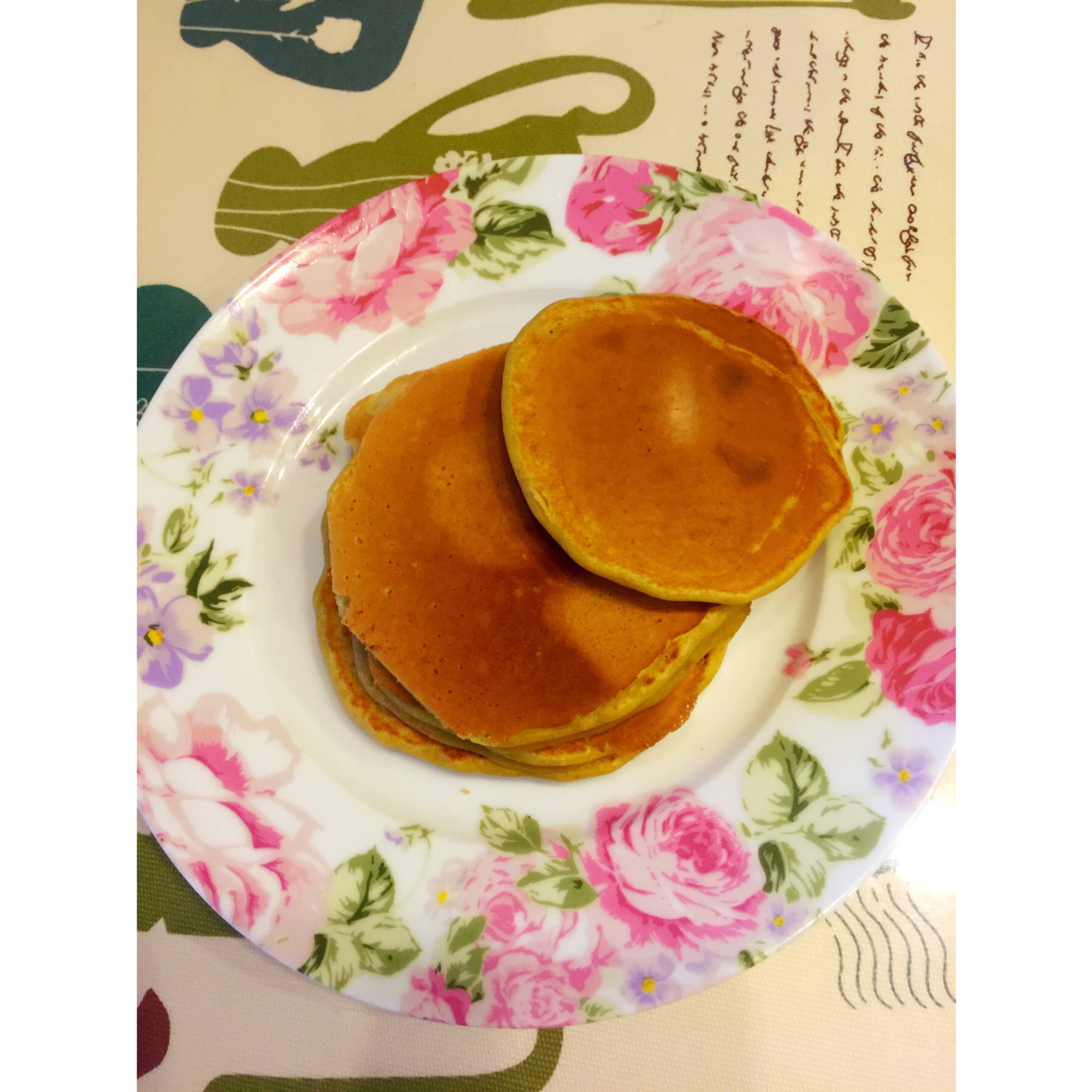 【减脂早餐】无油香蕉松饼（超简单）